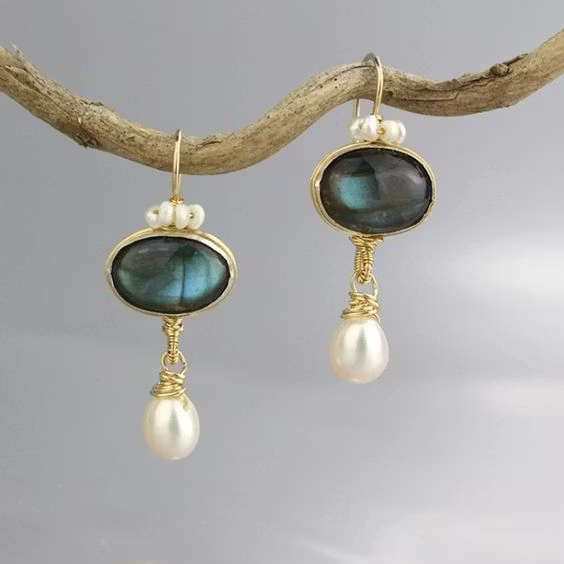 Aoaome Vintage Blue Crystal Pearl Earrings