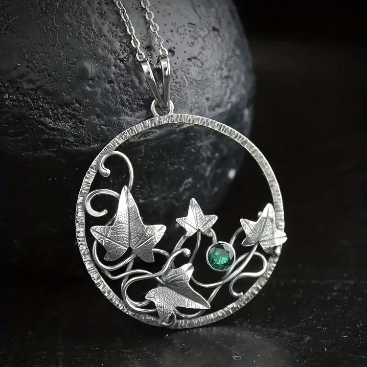 Aoaome Vintage Plant Ivy Pendant Necklaces