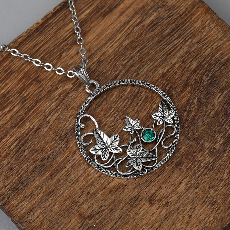 Aoaome Vintage Plant Ivy Pendant Necklaces